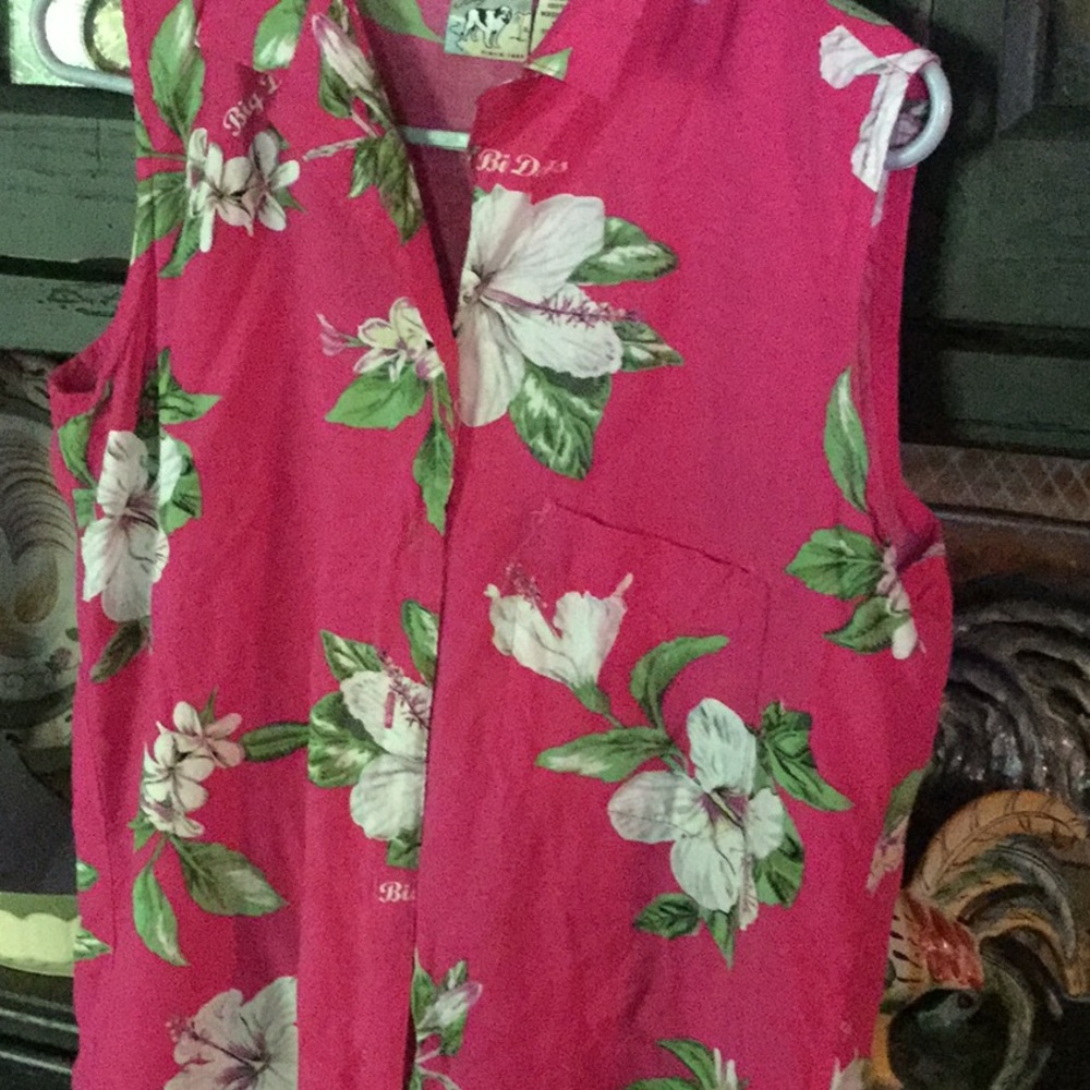 Hot pink Hawaiian sleeveless blouse.